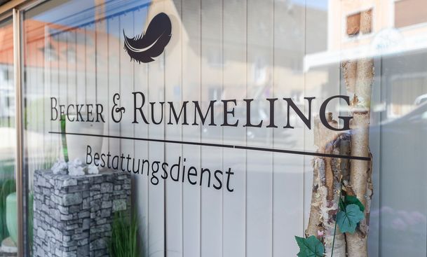 Ein Blick in das Geschäft von Bestattungsdienst Becker & Rummeling in Burgau